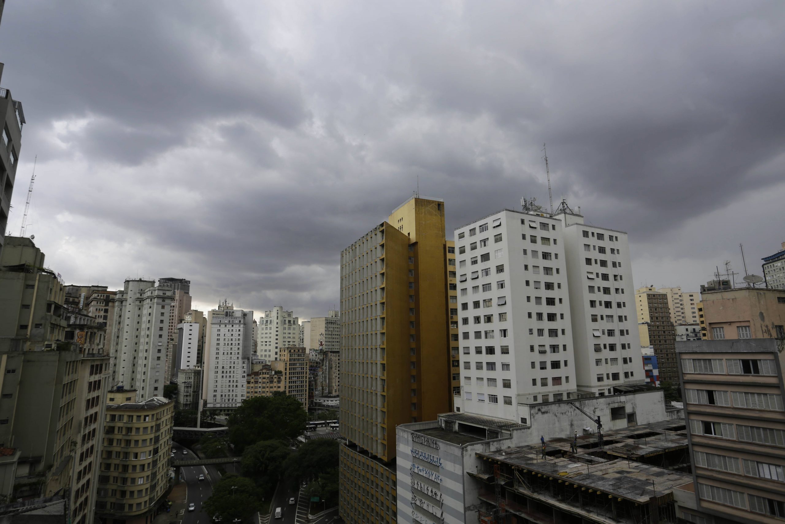 Céu permanece nublado e pode garoar em São Paulo – Metro World News Brasil