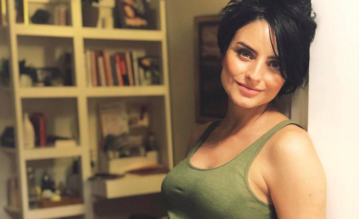 Aislinn Derbez casi muestra los senos en Instagram – Publimetro México