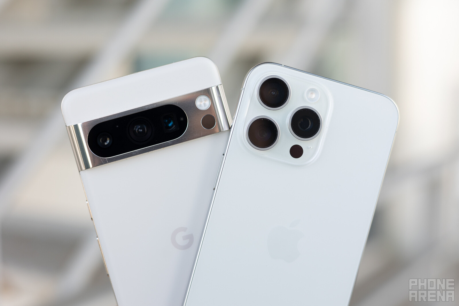 Google Pixel 8 Pro vs iPhone 15 Pro Max: diferencias y cuál comprar