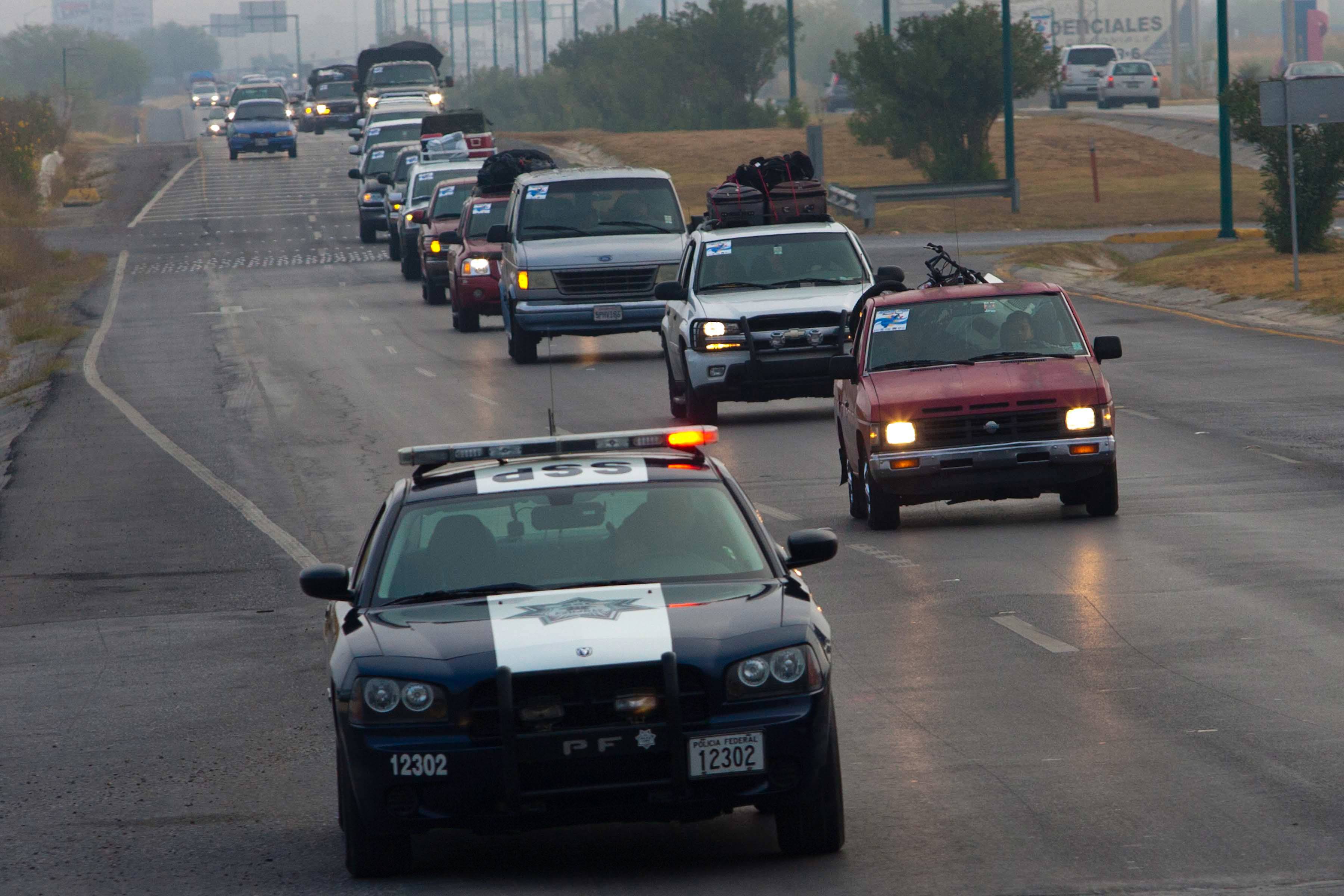 Llega a M xico caravana de paisanos procedentes de EU