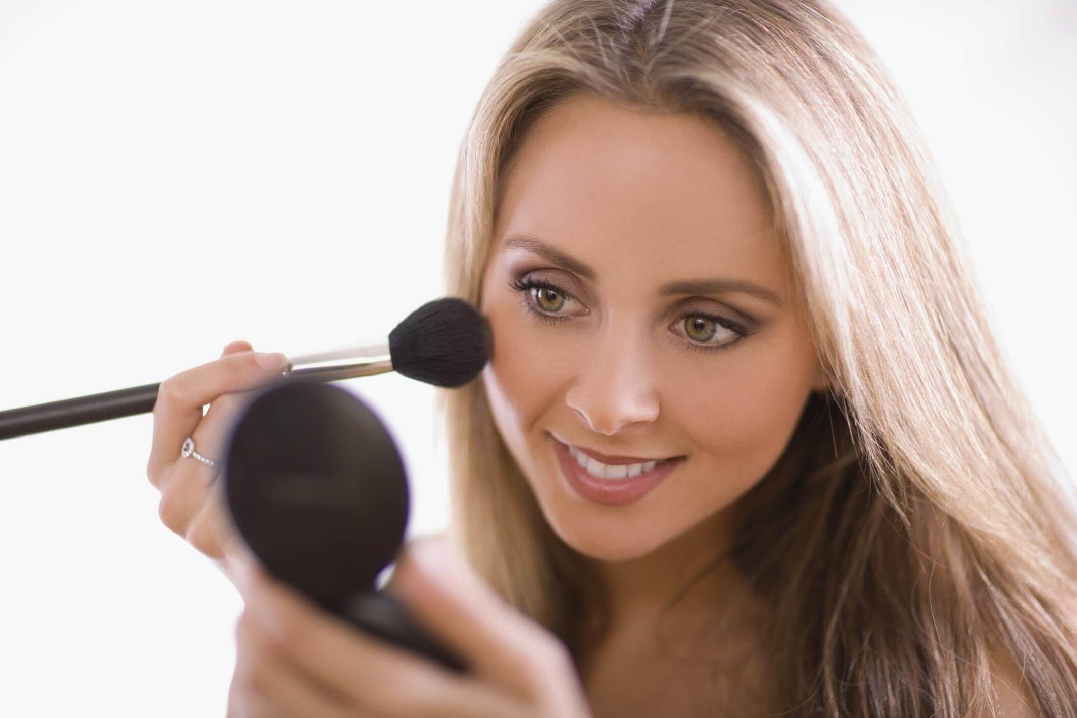 Maquillaje Rejuvenecedor para Mujeres de 40 a mas 