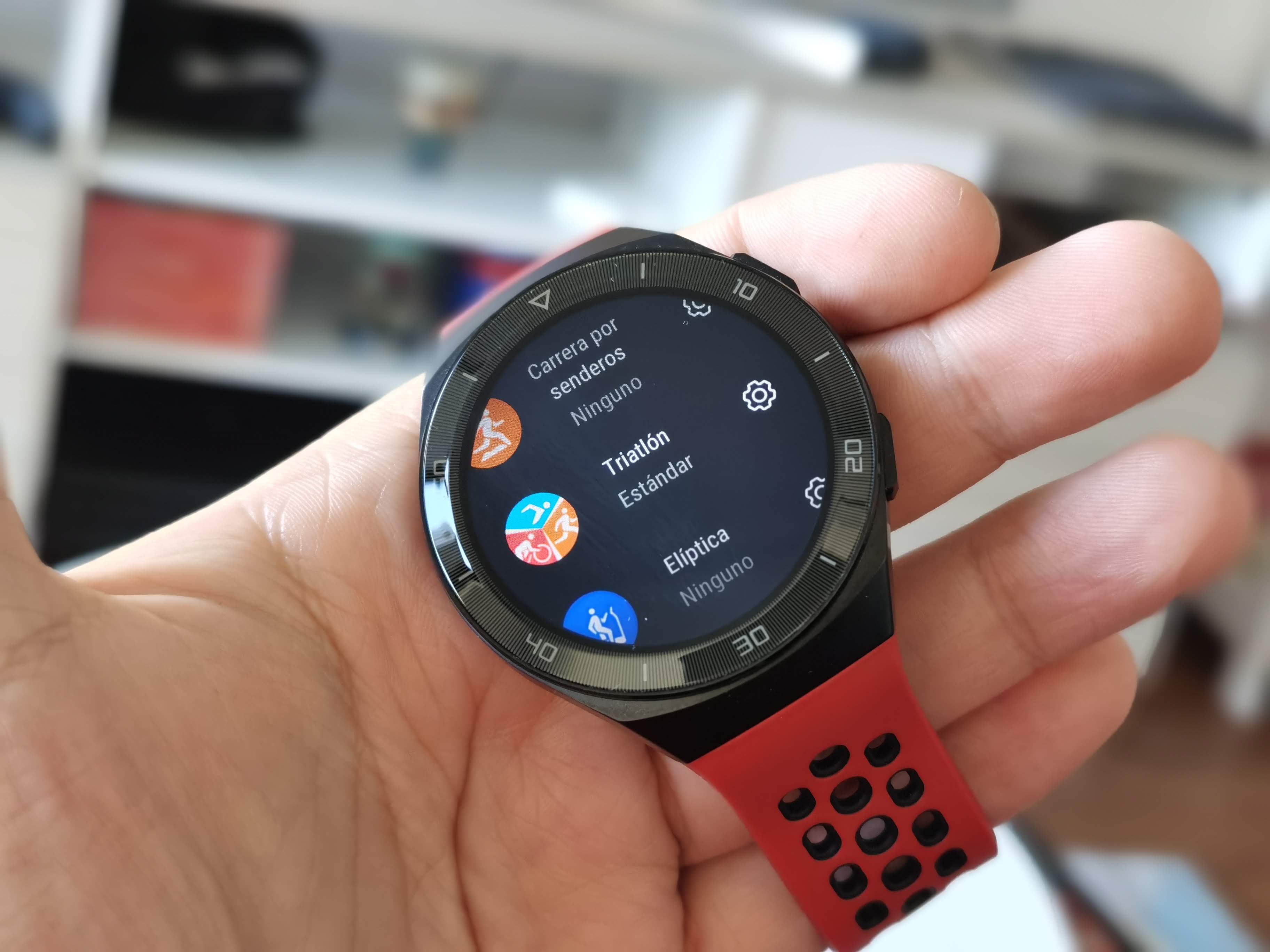 Huawei watch cyber