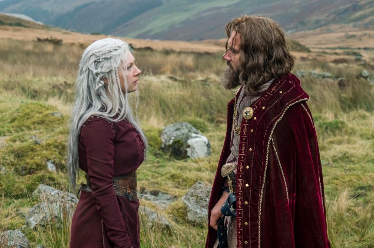 Vikings: Clive Standen dá pista do por que Rollo voltará a Kattegat – Metro  World News Brasil