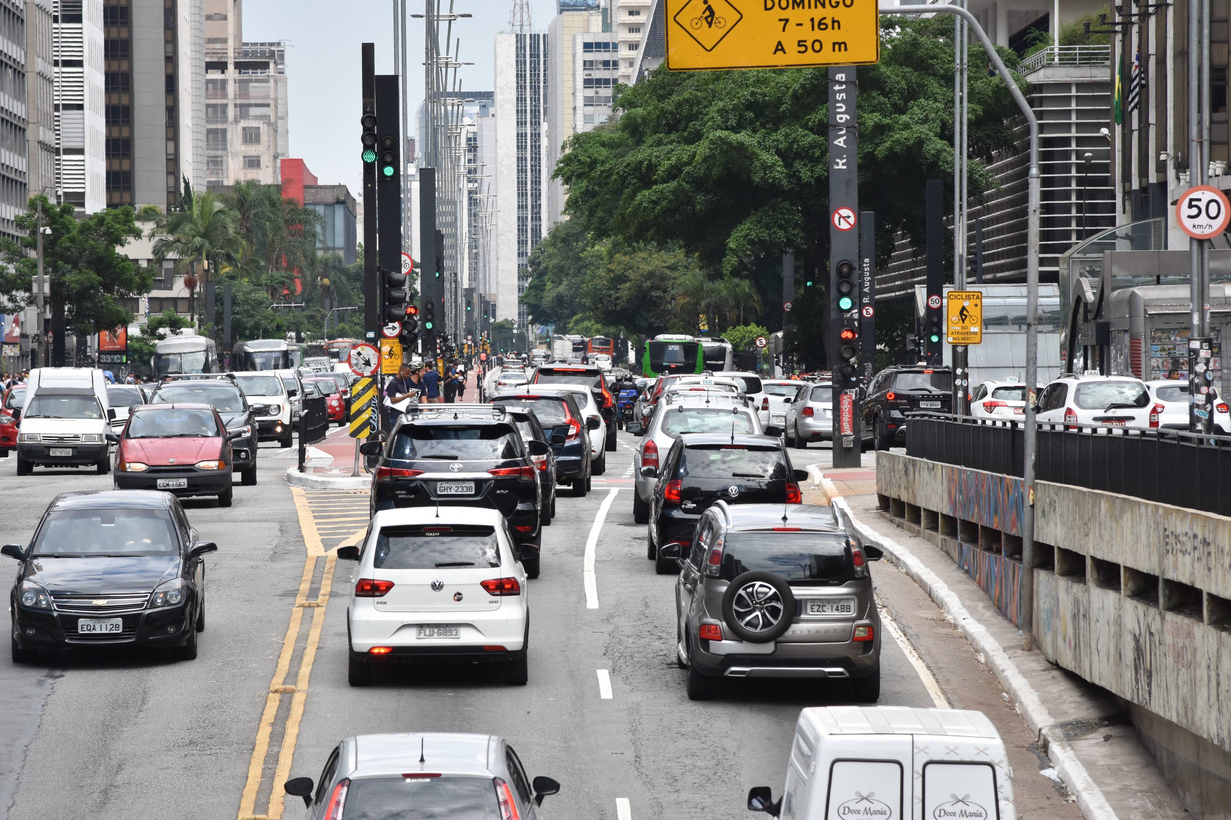 Céu permanece nublado e pode garoar em São Paulo – Metro World News Brasil