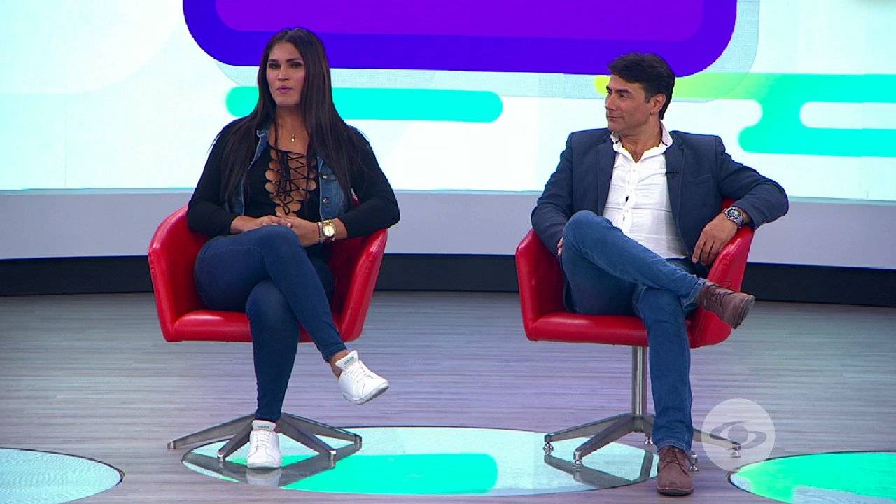 Farándula: ¿Laura Acuña sin ropa? Esta foto puso a dudar a sus seguidores