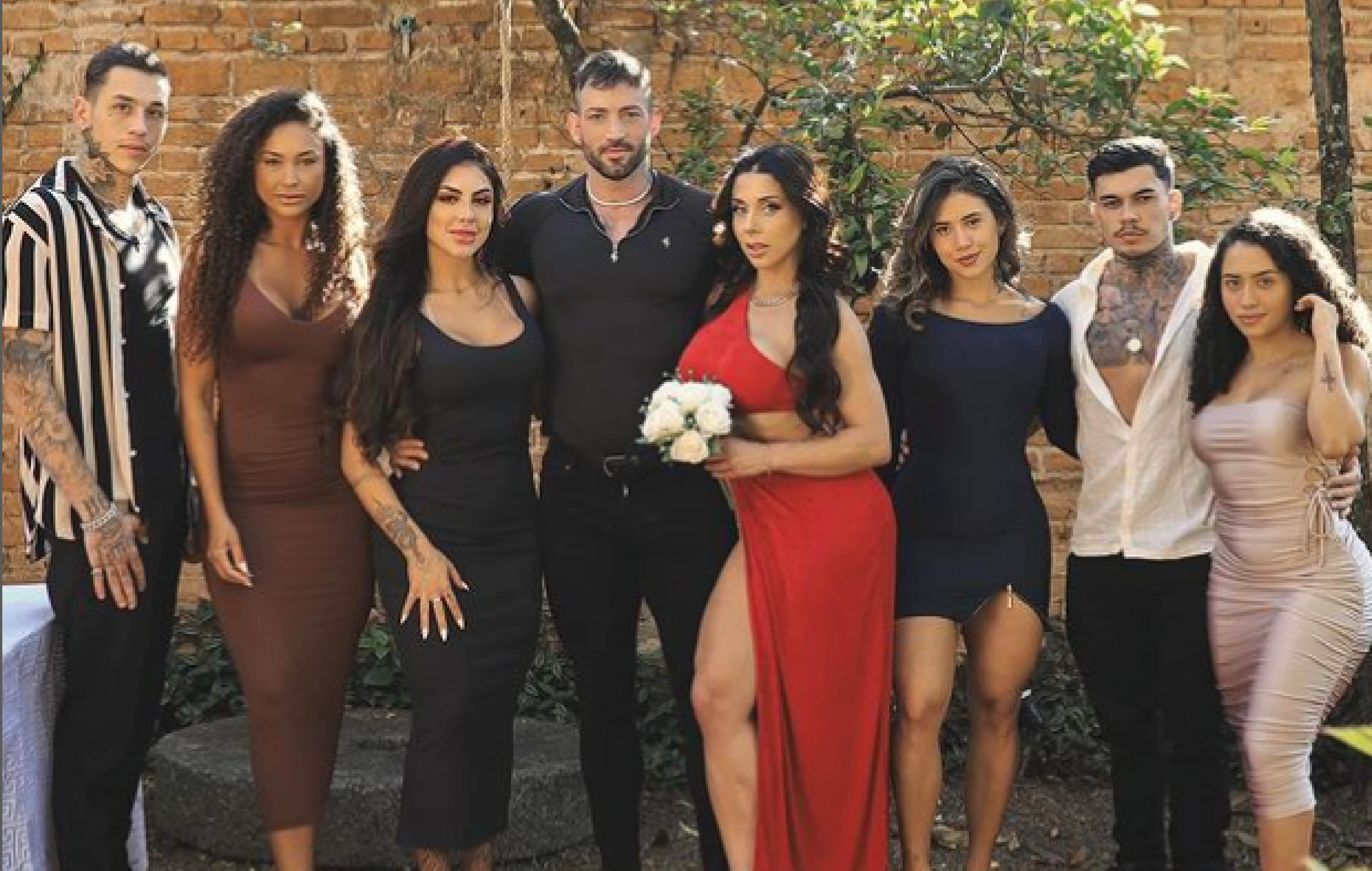 Así fue la boda nudista de estrellas de OnlyFans – Metro Ecuador