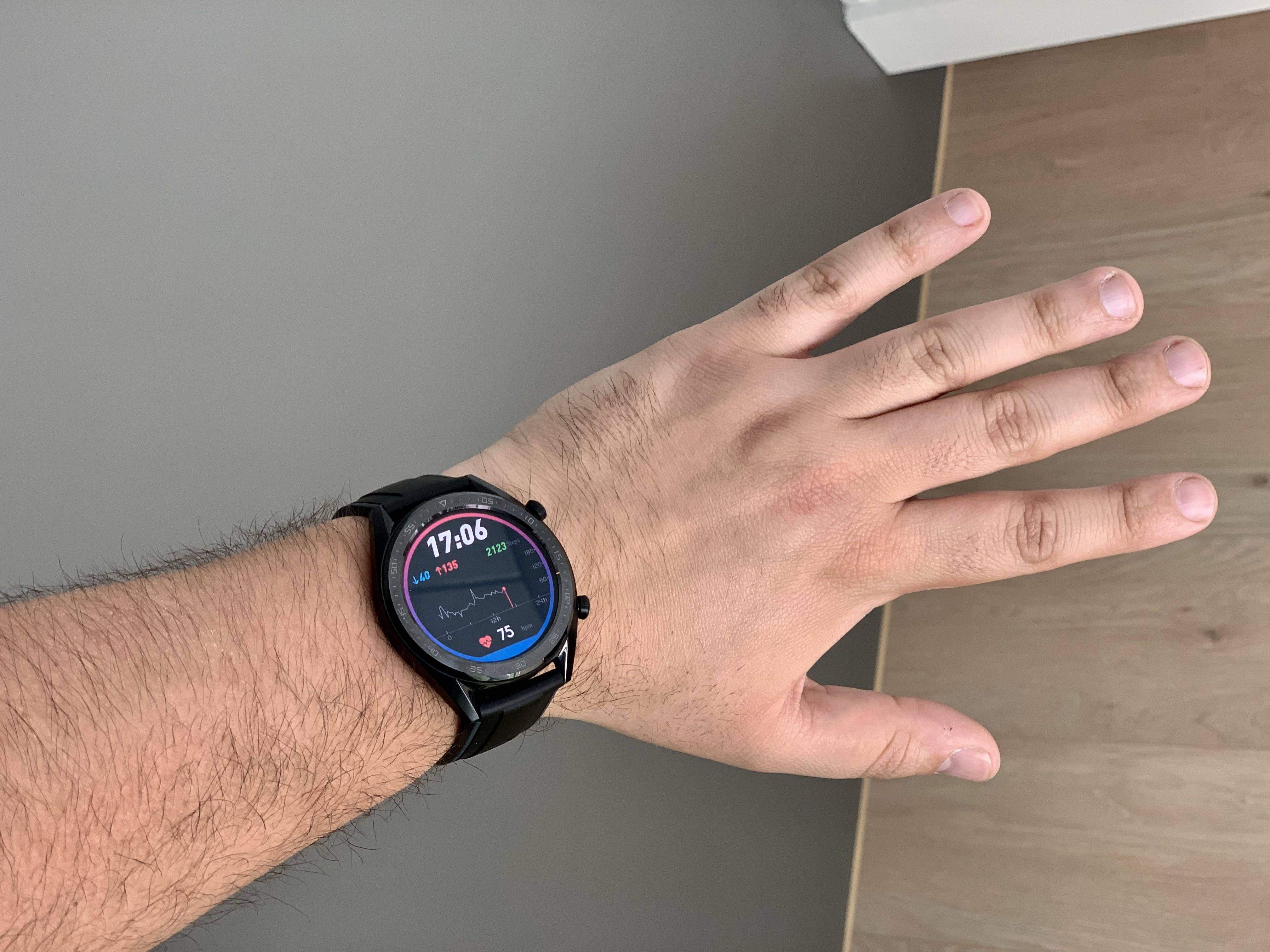 Huawei watch gt steel. Хуавей вотч 3 про Титаниум. Huawei watch gt 3 Active 46 мм. Huawei watch gt 3 42мм. Huawei watch gt 46mm на руке.