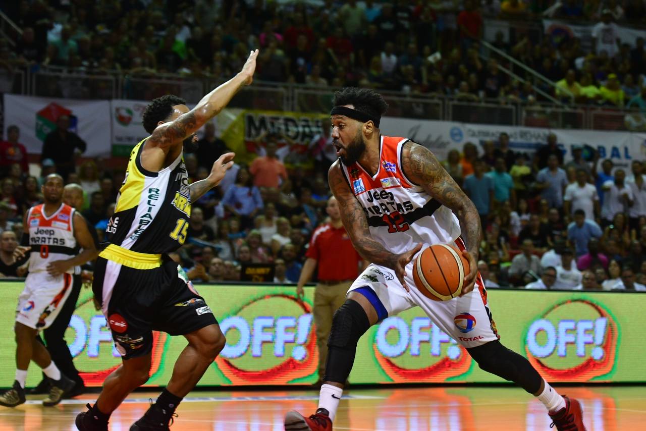 Piratas de Quebradillas 🏀🏴‍☠️ #sneakers #puertorico #basketball