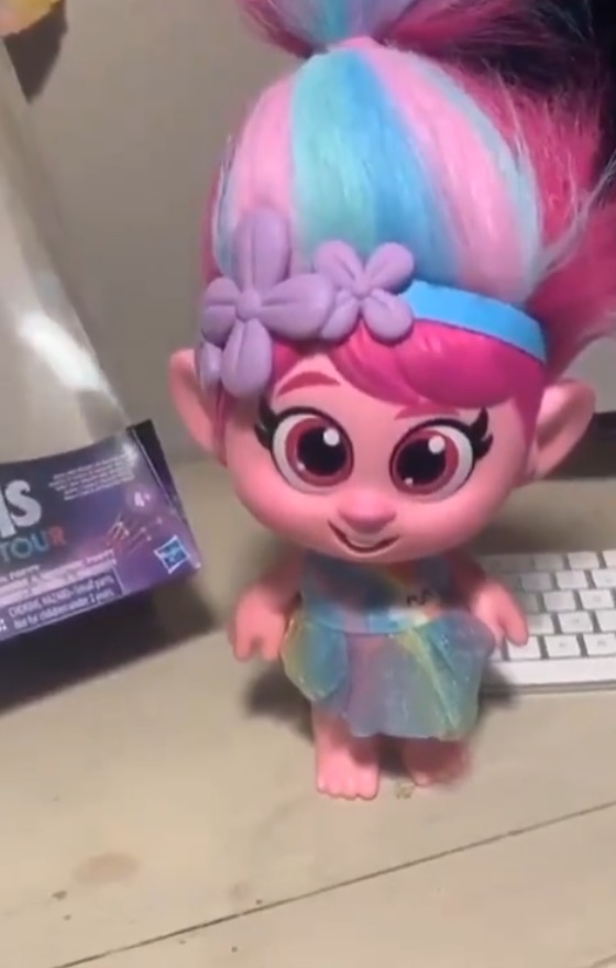 Muñeca hasbro online polemica