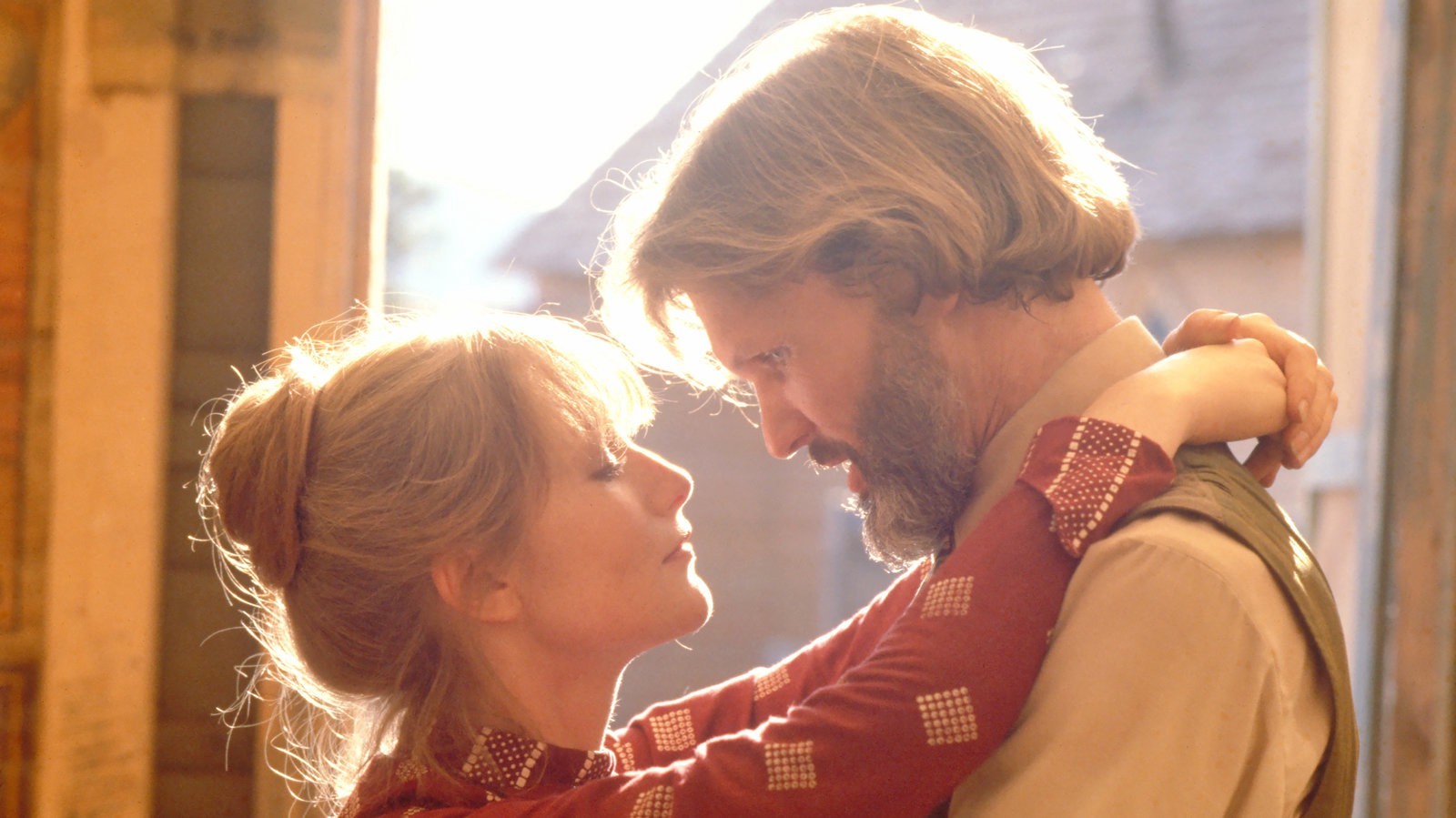 Kris Kristofferson and Isabelle Huppert in Heaven's Gate (29120764)