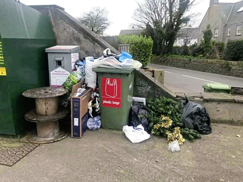 Christmas tree dumped in St Ouen 