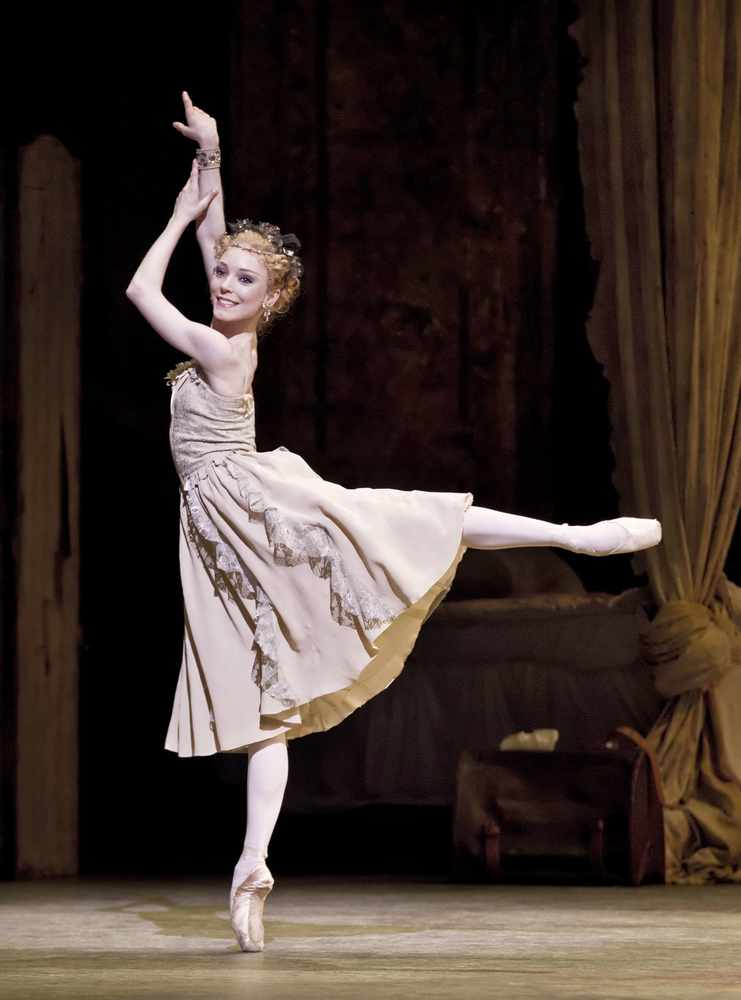 Sarah Lamb in the Royal Ballet's Manon