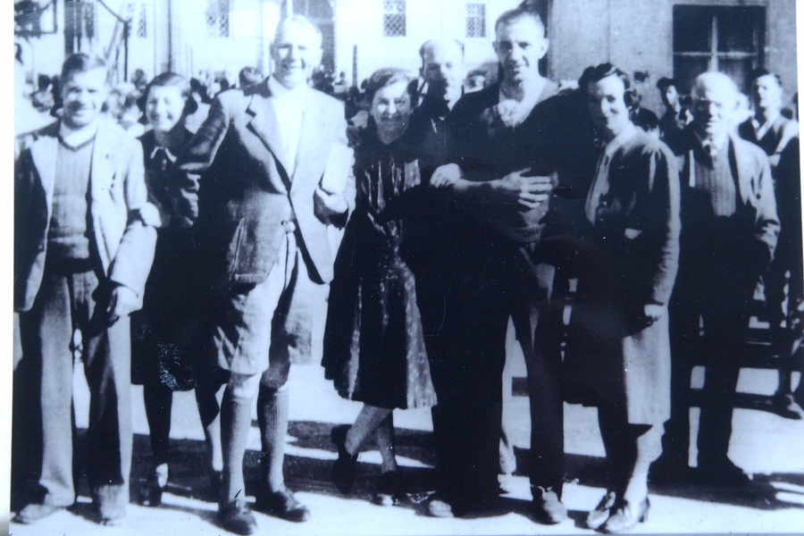 Bad Wurzach internees in the camp: David Peacock, Mary Cornish, Josef Ries, Blanche Peacock, Jack O'Connor and Bill Peacock