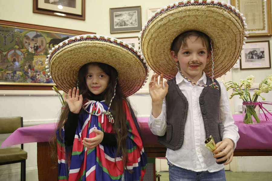 Little Amigos winners Ocean Mesny (7) and Jonty O'Sullivan (6)