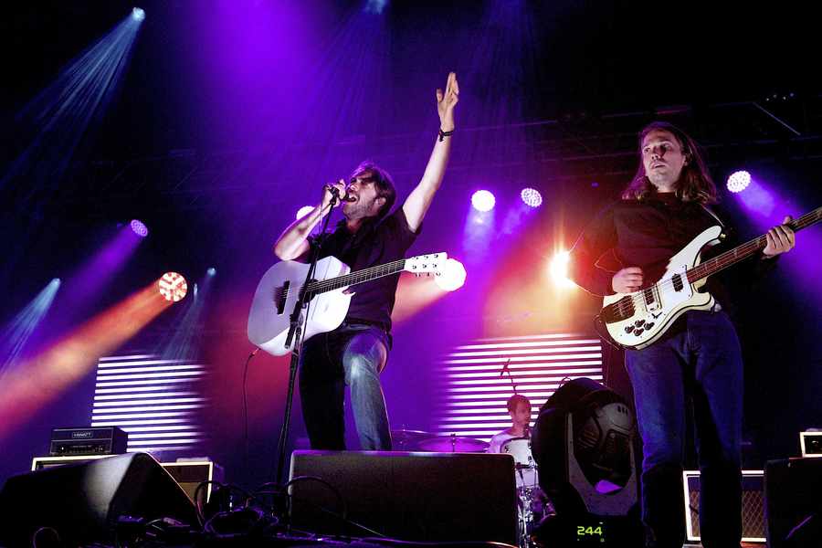 The Vaccines take to the stage