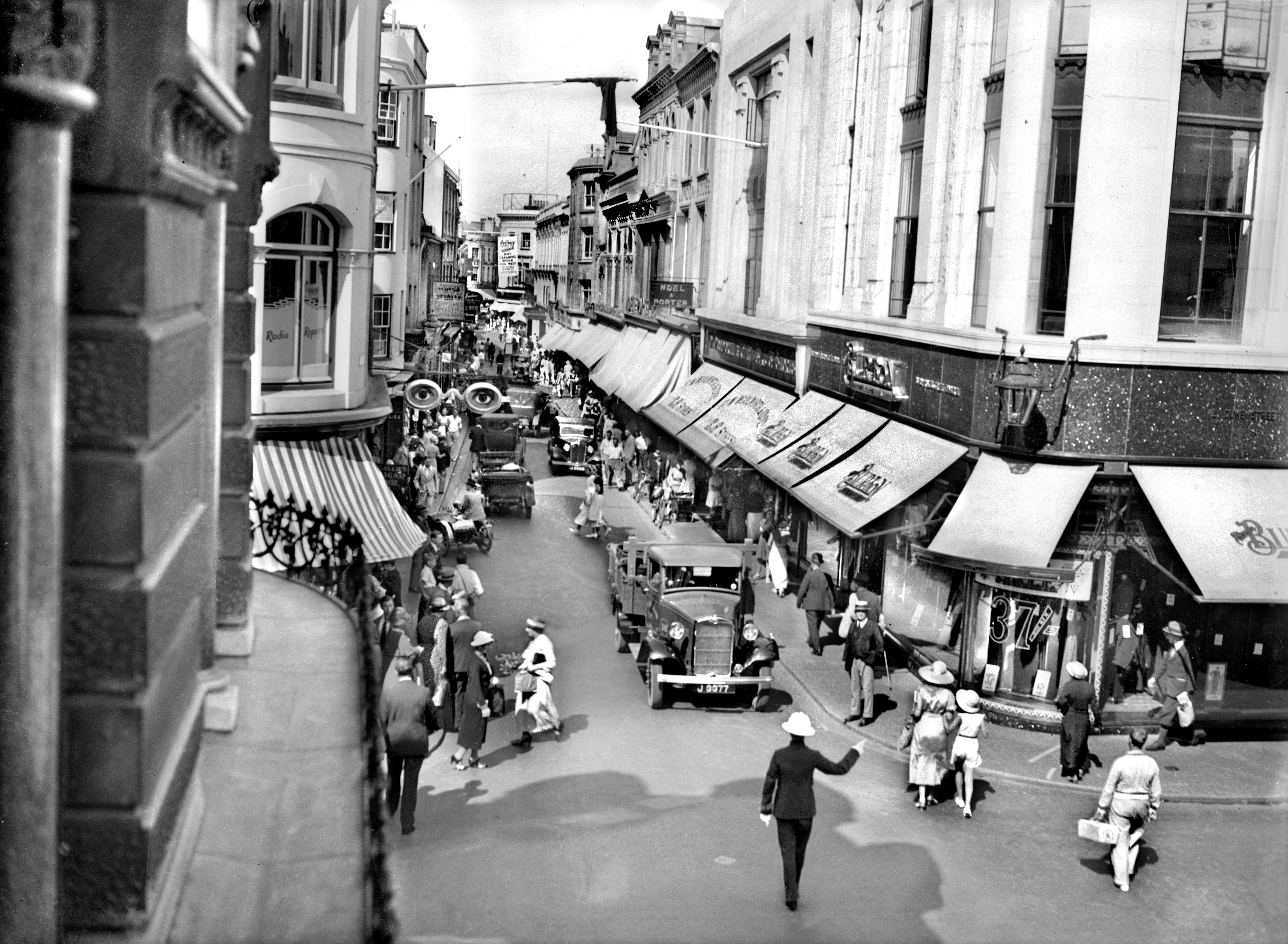 Burton on King Street in the early 1960s. (30188549)