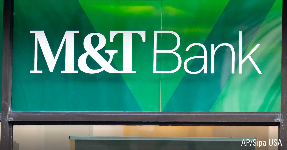 Shop sign of M&T Bank