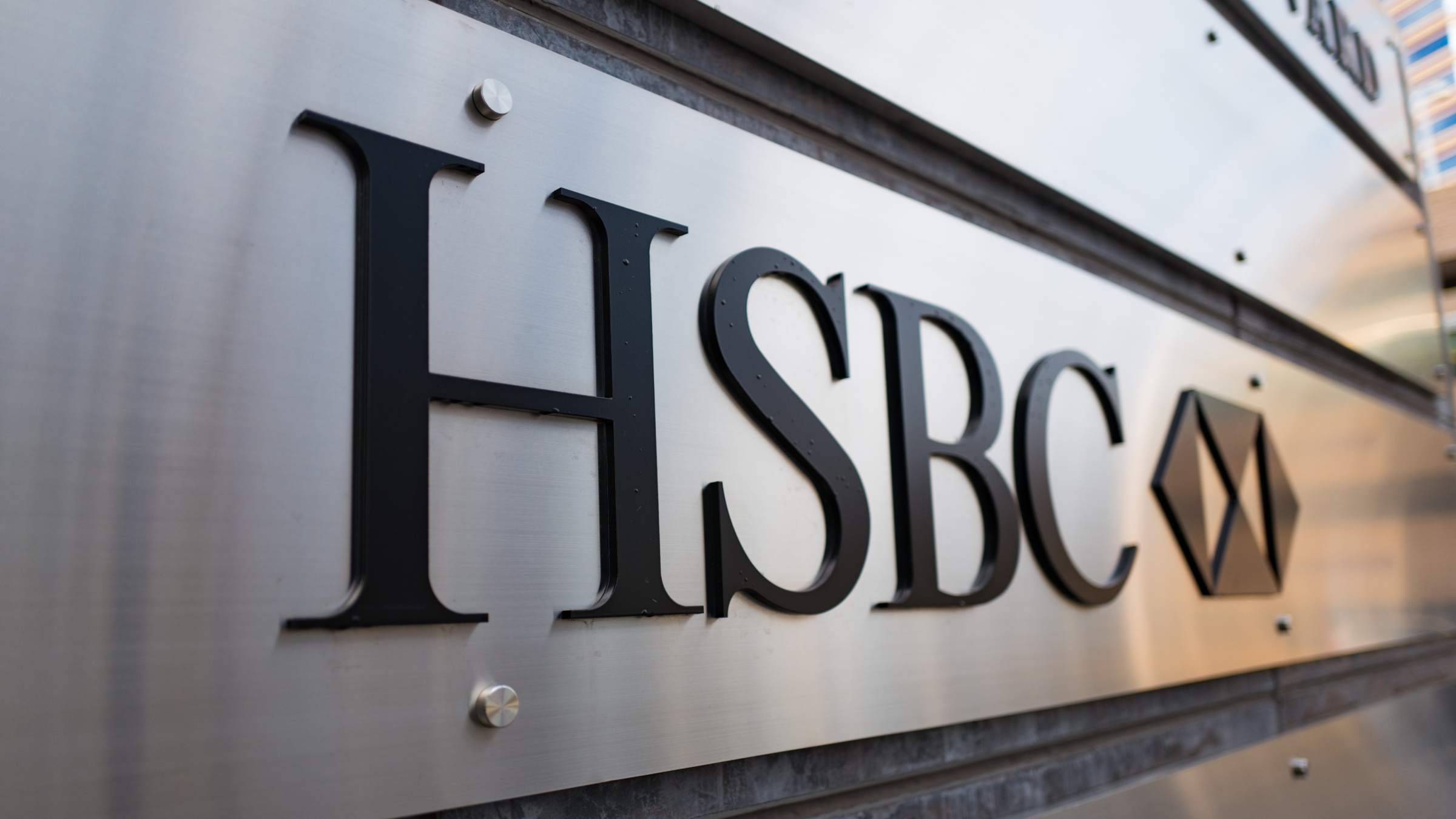 Signage for HSBC Bank on building exterior.