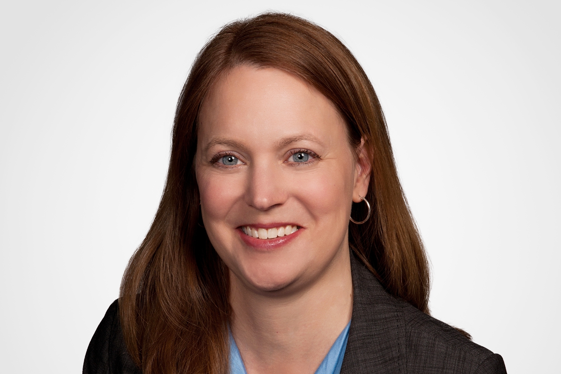 amy arnott headshot