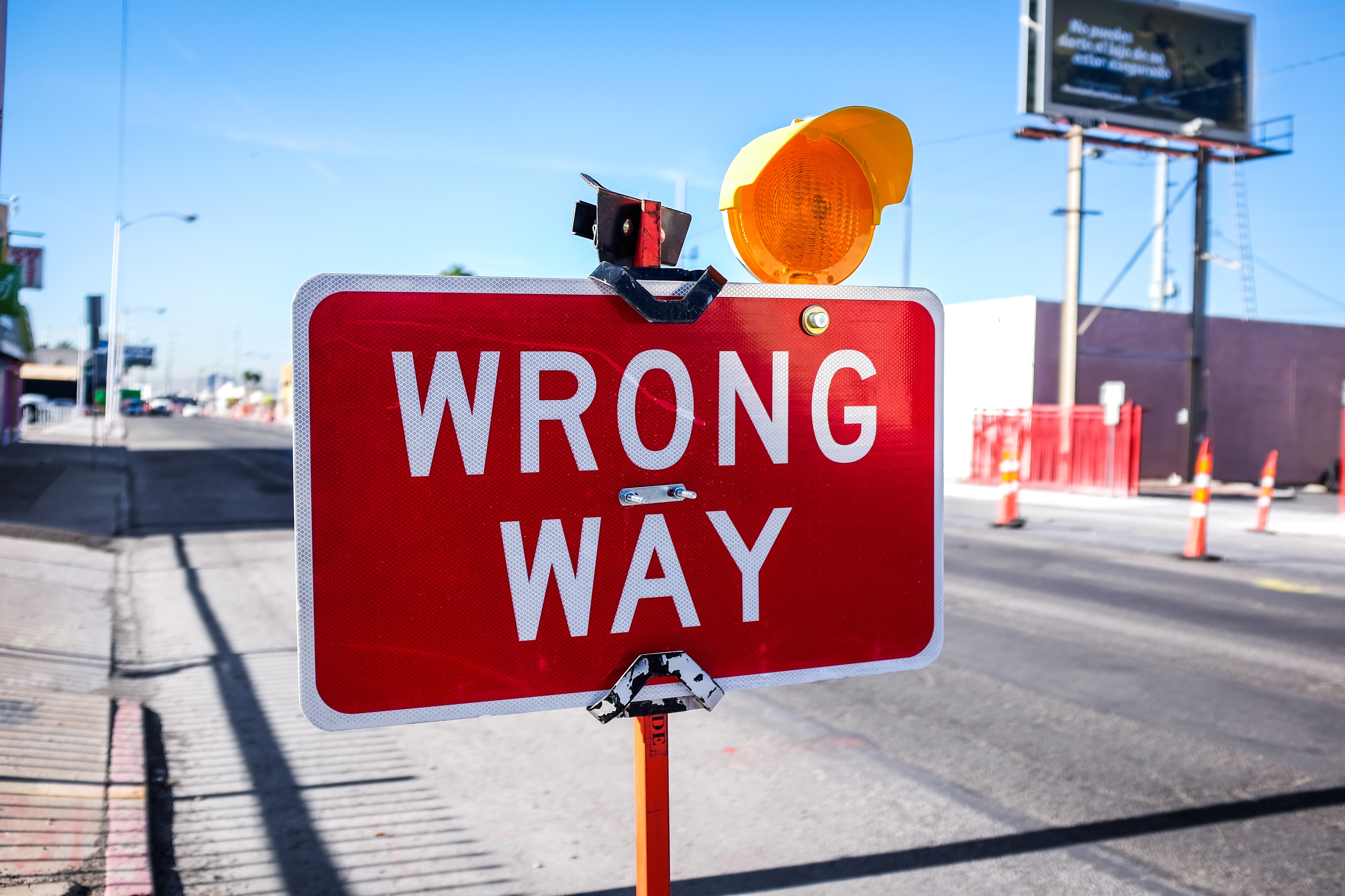 Image of a traffic sign that says ``Wrong Way."