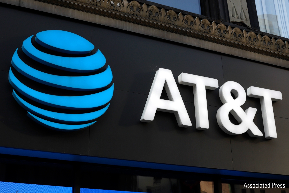 Is AT&T Stock a Buy Ahead of Earnings?
