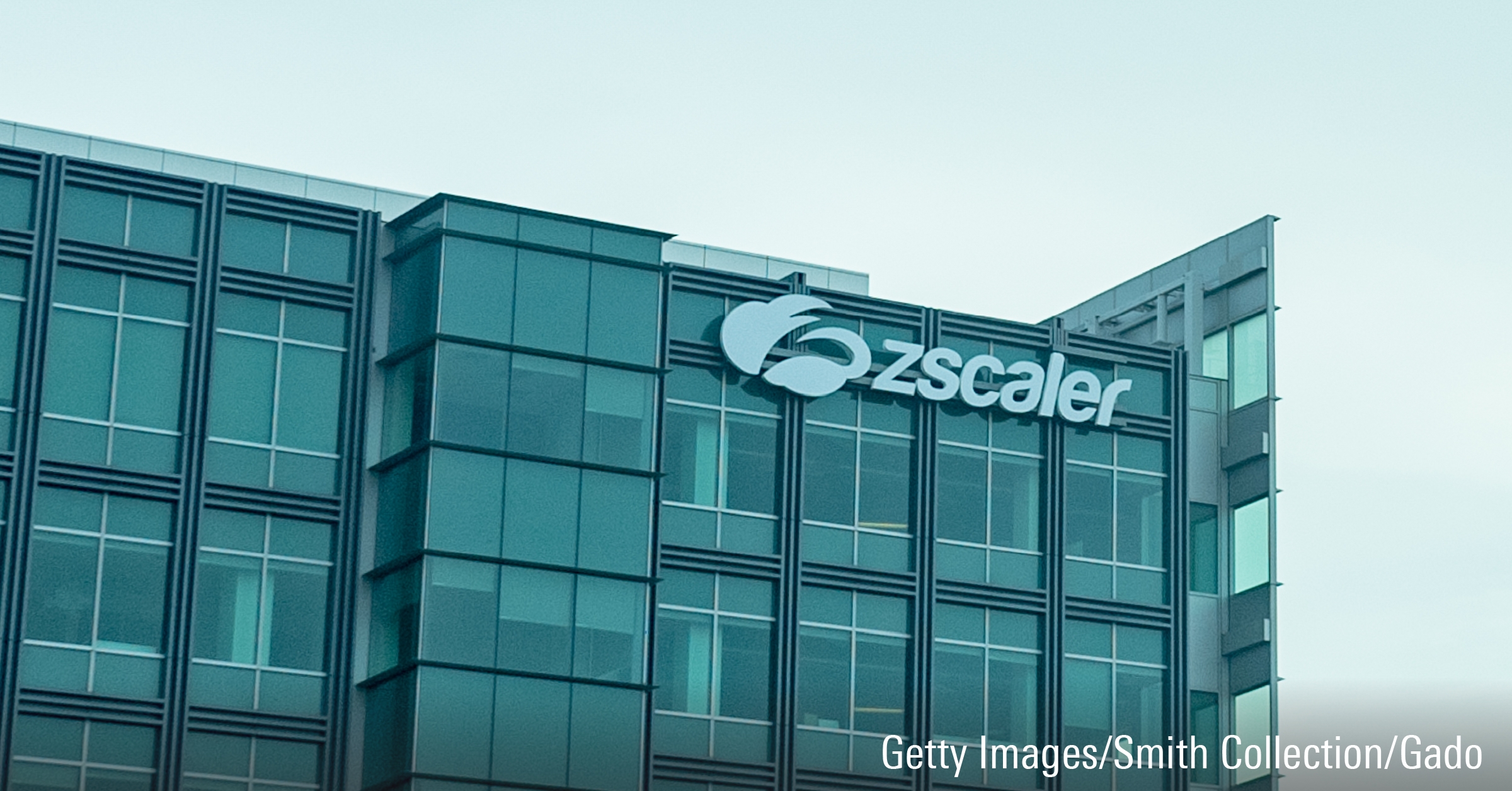 B&acirc;timent avec logo pour ZScaler dans la Silicon Valley, Santa Clara, Californie