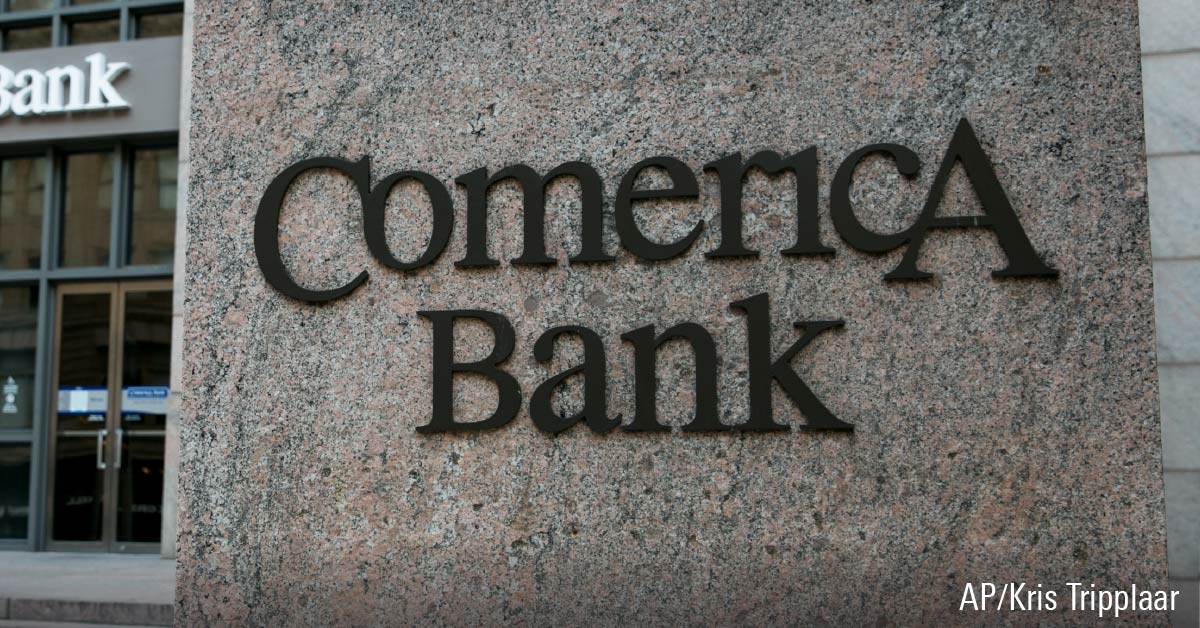 Comerica bank sign on building