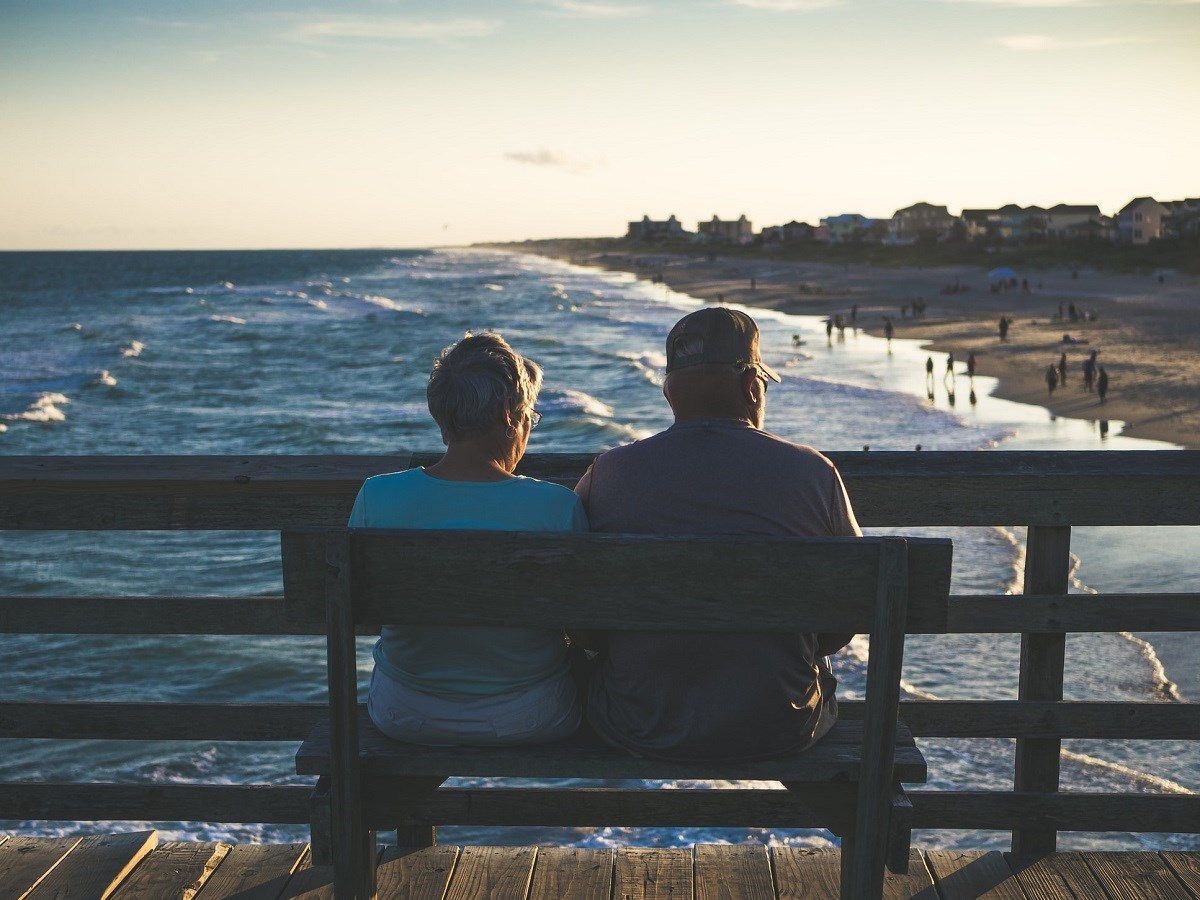 Couple of Bench