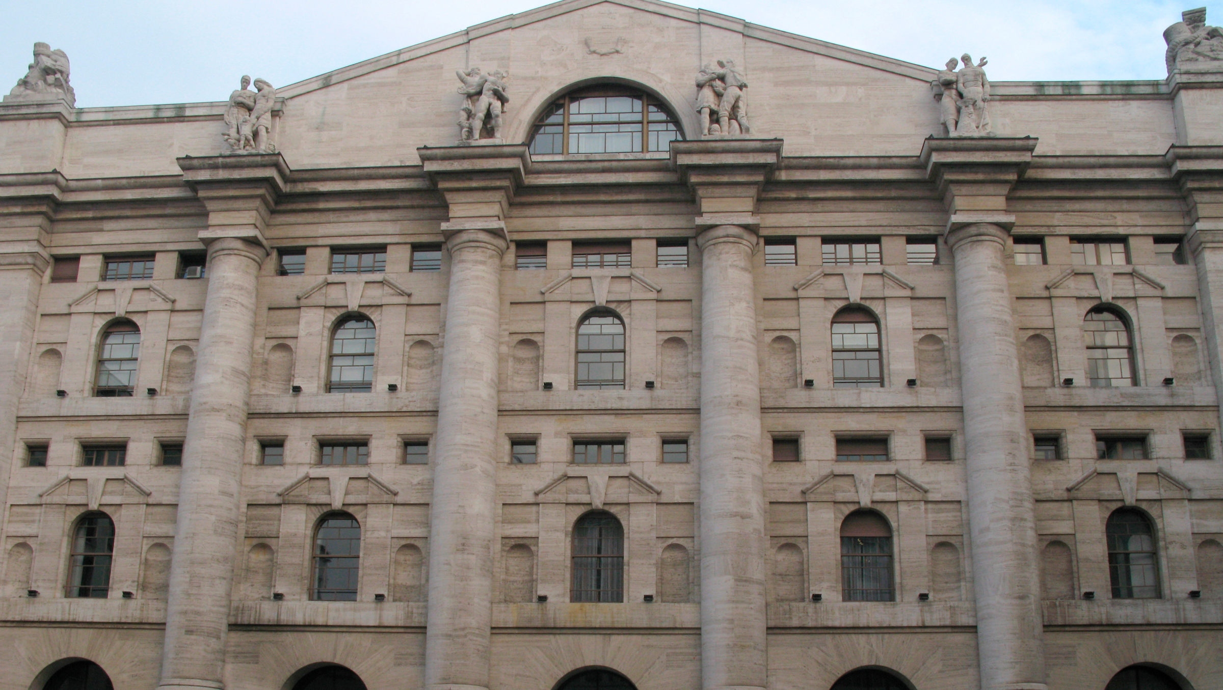 Palazzo della Borsa di Milano (Piazza Affari), Italia.