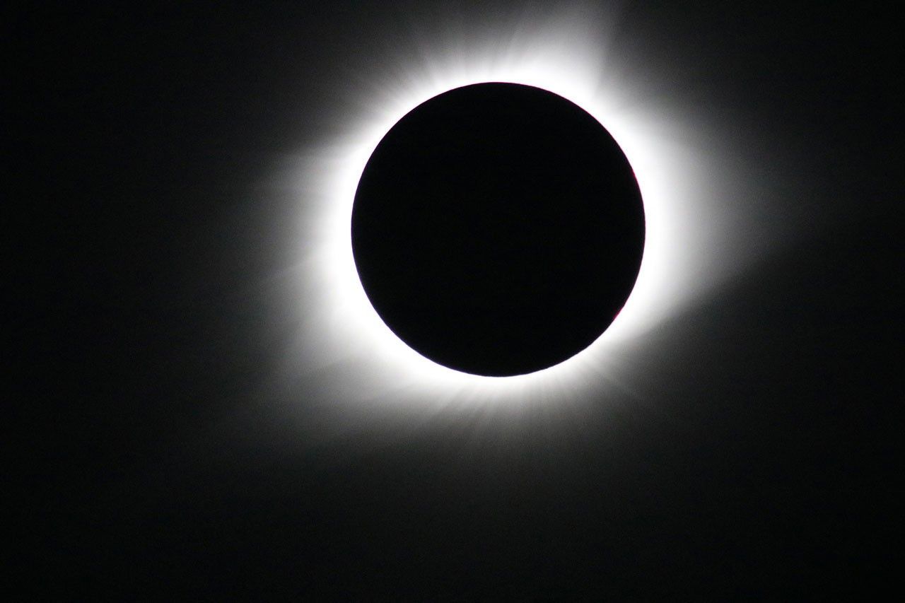 Eclipse solar deve deixar partes do mundo em escuridão total por 6