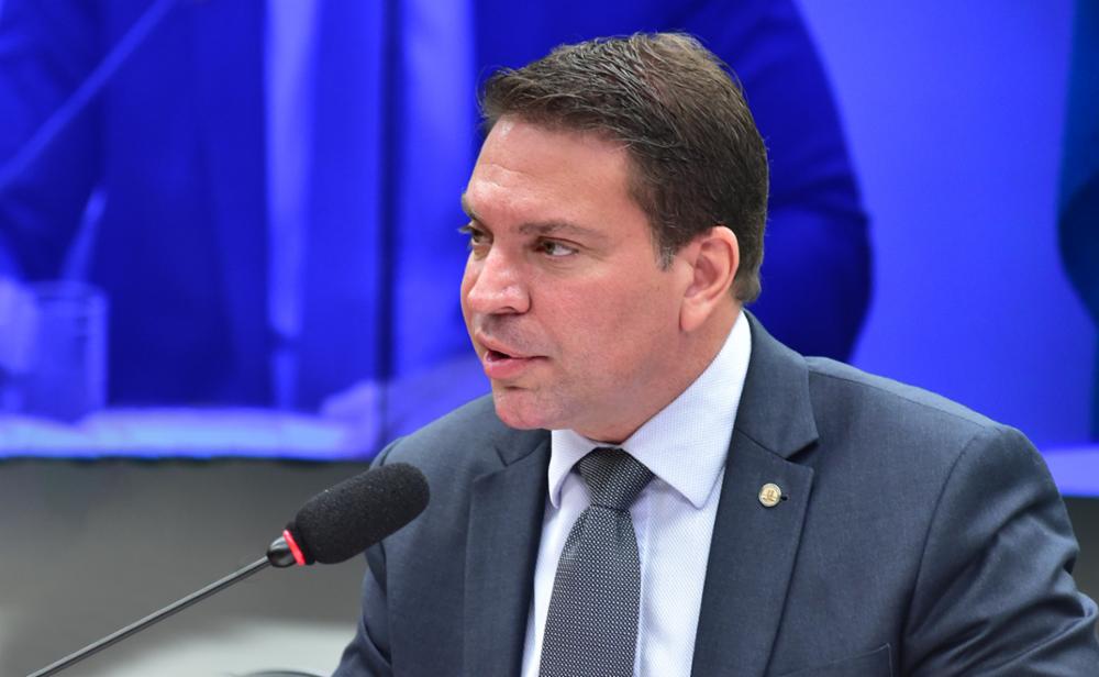 Ramagem Escapa para os EUA e Afirma Ter Apoio de Trump: A Verdade por Trás da Fuga!