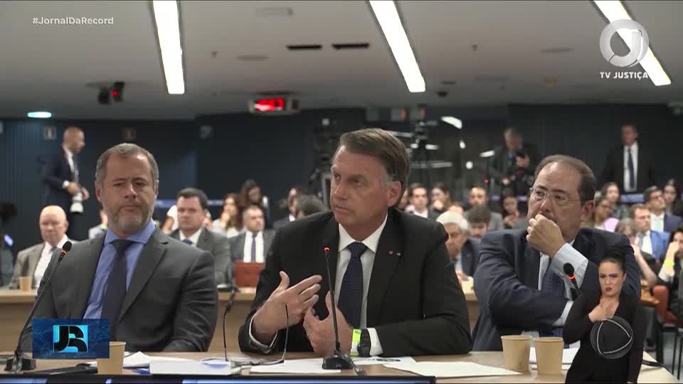 Bolsonaro Perde Prazo Crucial: Defesa Desiste de Recurso e Futuro da Condenação em Jogo!