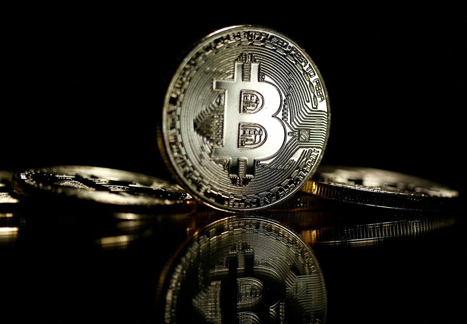 Falência bilionária, investigações e fraudes: 2022 foi o ano que quebrou o  bitcoin – Noticias R7