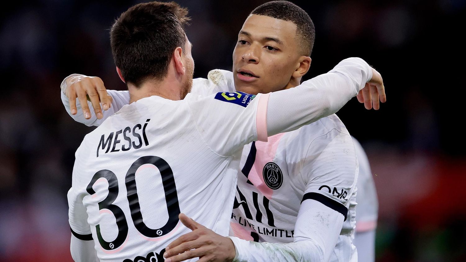 Messi ou Mbappé. Não interessa. O campeão será um garoto-propaganda do  Catar. O país islâmico é o vencedor da Copa de 2022 – R7 Esportes