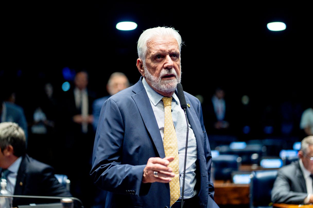 Valor achado em endereços de Jaques Wagner é quase o dobro das diárias  pagas pelo Senado – Noticias R7