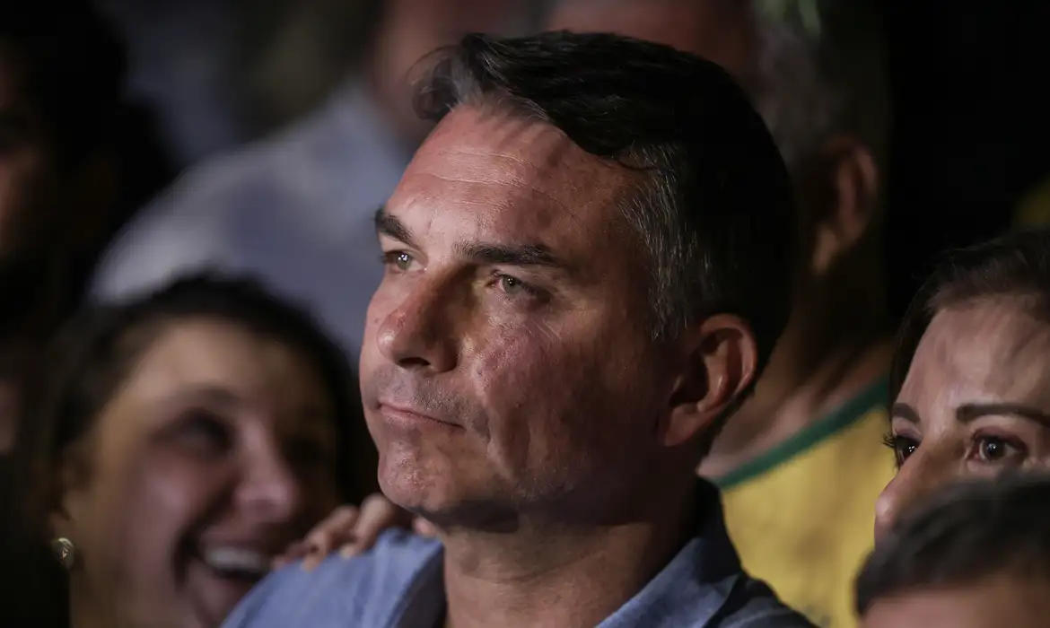 Imagem da notícia publicada por R7 Eleições 2026