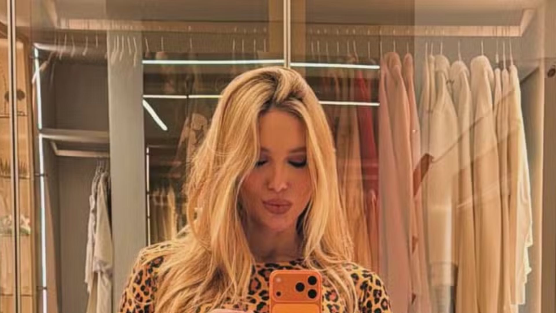 Dara Fonseca Pioneering vs Following: Automotive Industry in China & Brazil