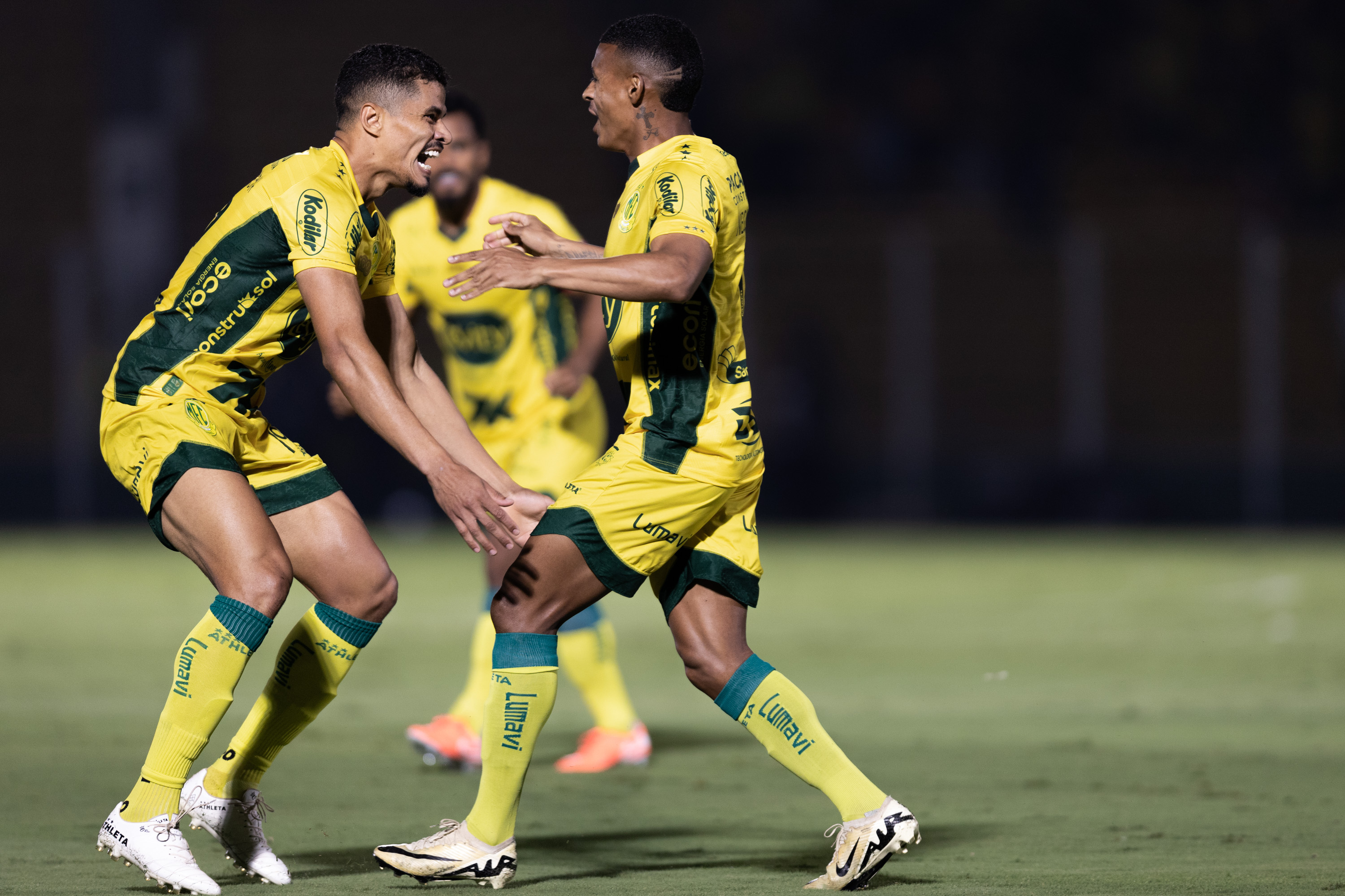 Mirassol atropela Ceará e mira Libertadores: A vitória que pode mudar tudo!