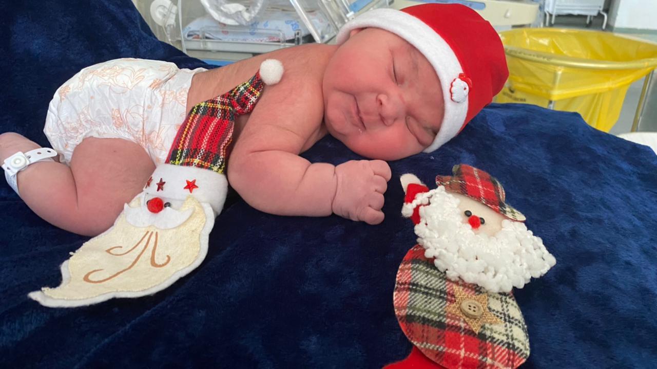 Bebês ganham decoração natalina em hospital no DF; veja fotos – Noticias R7, image size:1280x718