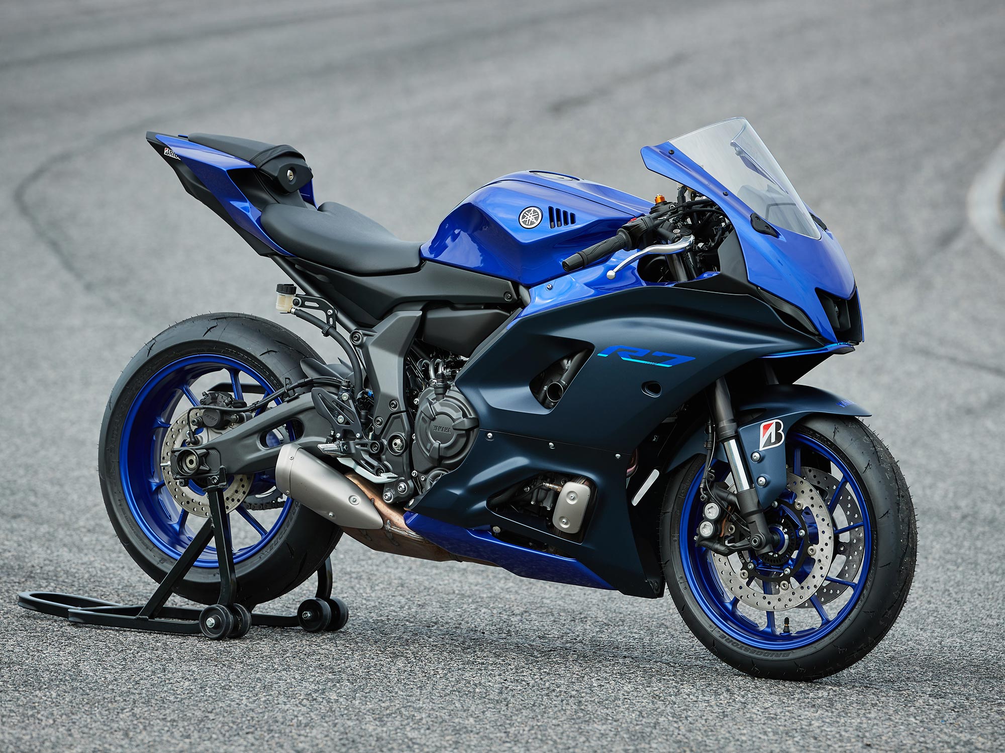 2022 Yamaha YZF-R7 First Ride Review