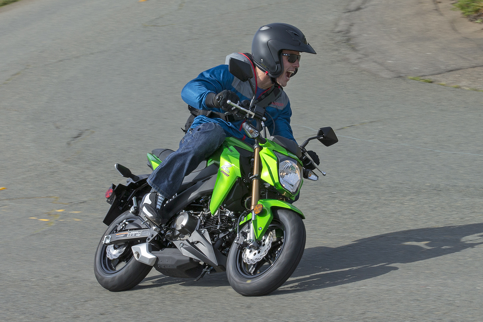 2017 KAWASAKI Z125 PRO First Ride Review | Motorcyclist
