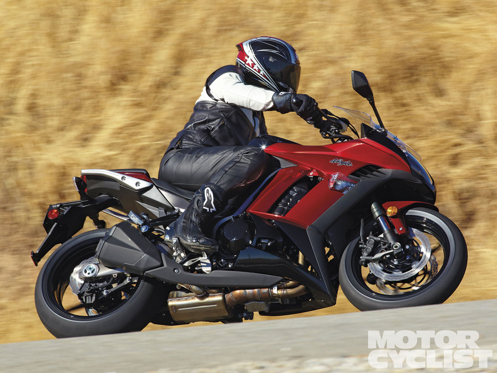 2011 Kawasaki Ninja 1000 | Motorcyclist