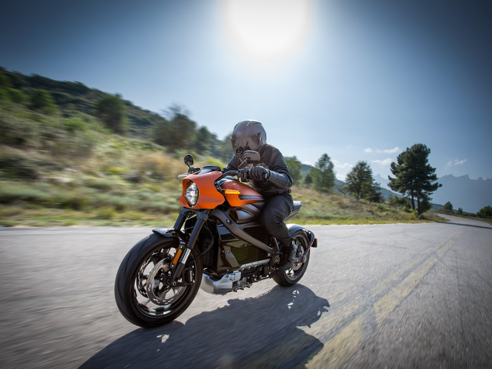 Harley-Davidson's Electric LiveWire Motorcycle Debuts at CES