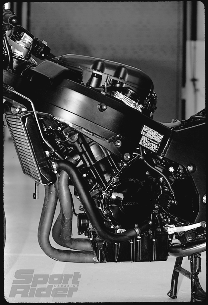 Honda Blackbird Engine