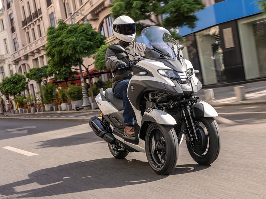 New Yamaha Tricity 300 Brings Airbags to Scooters | Cycle World