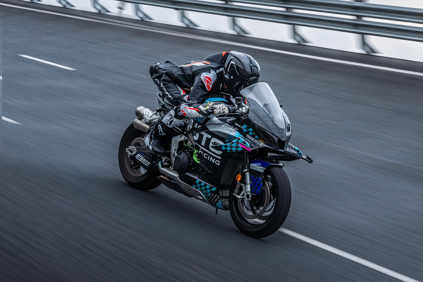 Kawasaki ZX-14- Best Open Streetbike- Ten Best Bikes 2006- Best