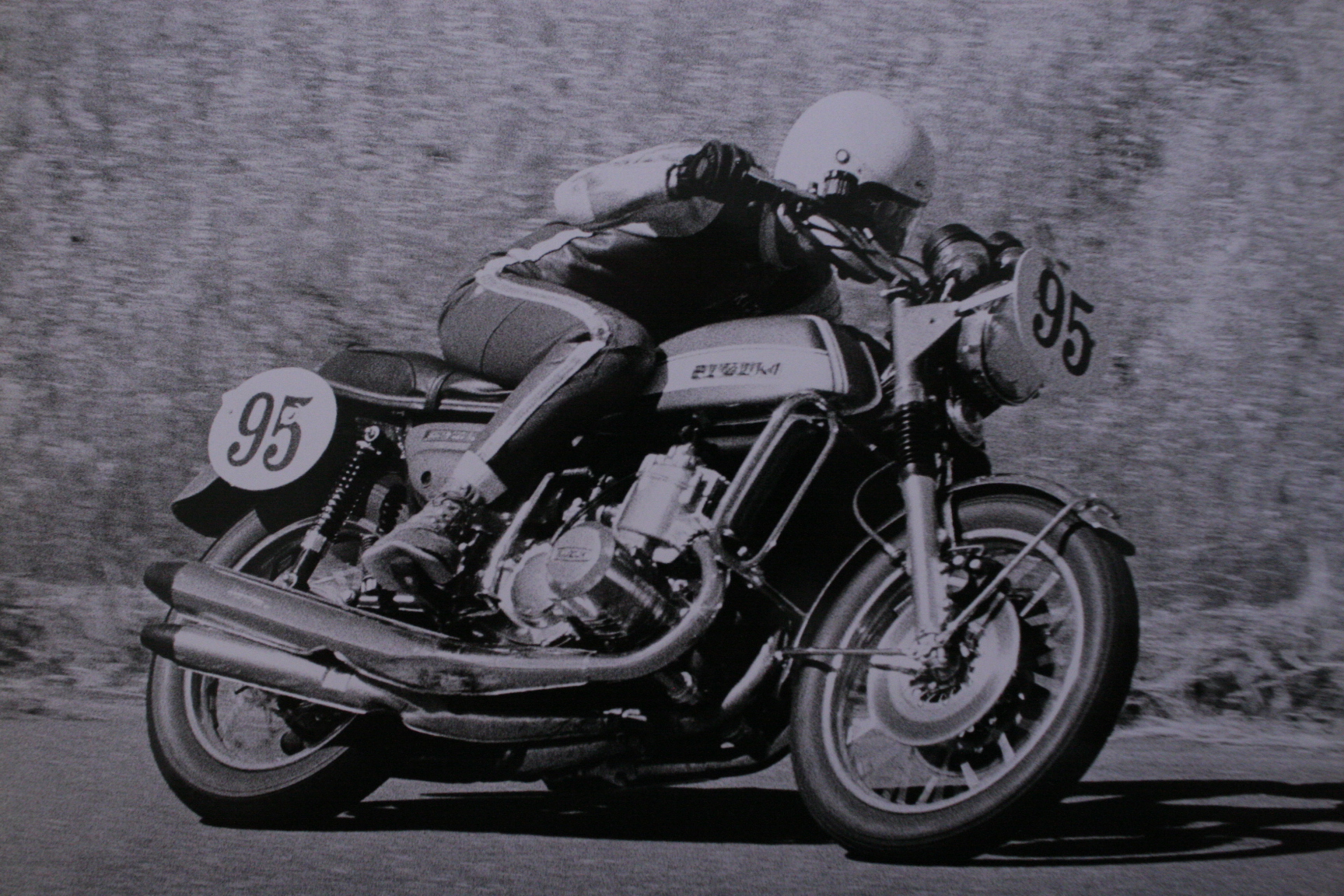 The Original 750cc Two-Stroke - The Suzuki GT750 Le Mans