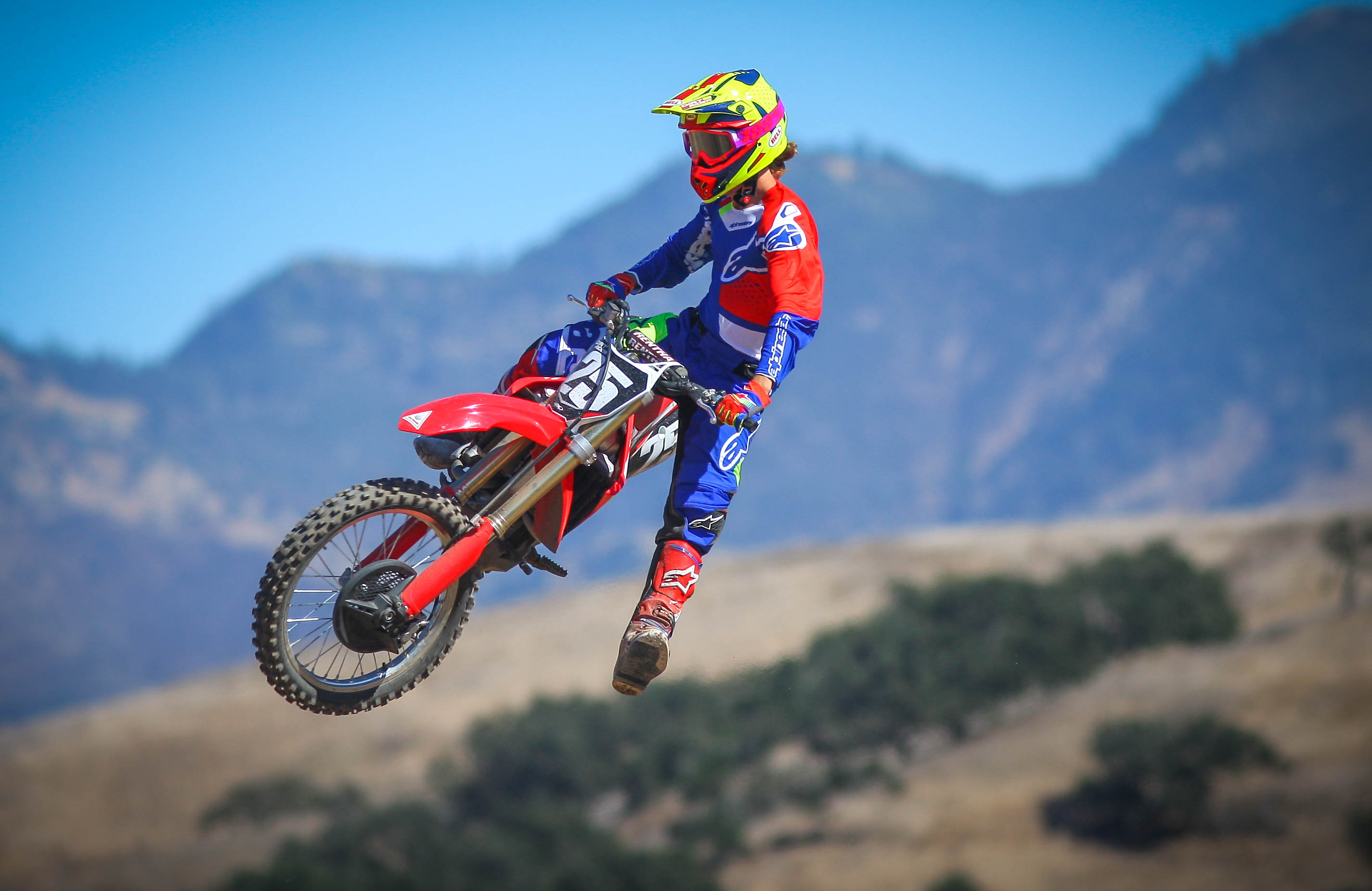2018 Honda CRF250R | FIRST IMPRESSION | Dirt Rider