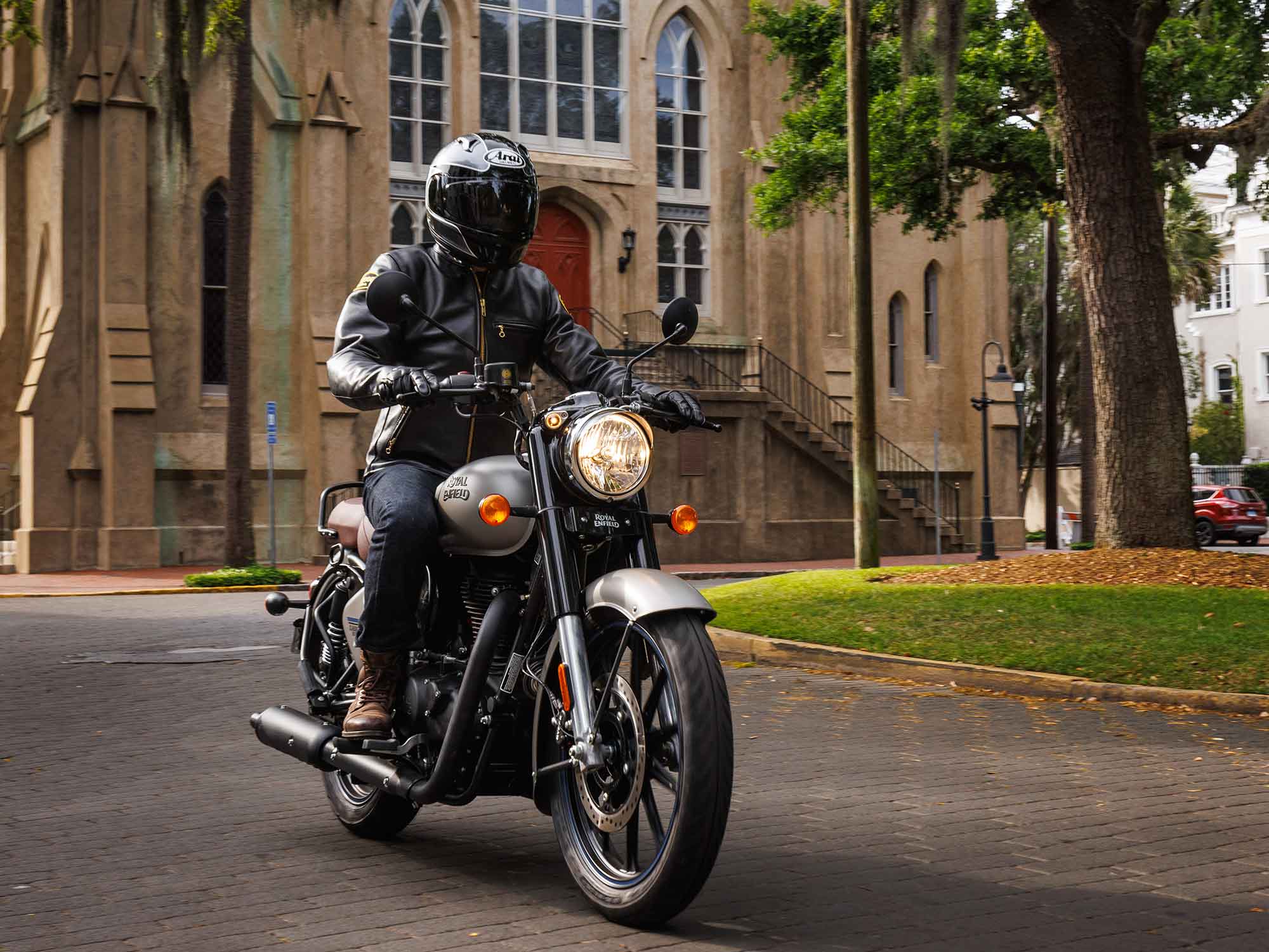 2022 Royal Enfield Classic 350 First Ride Review
