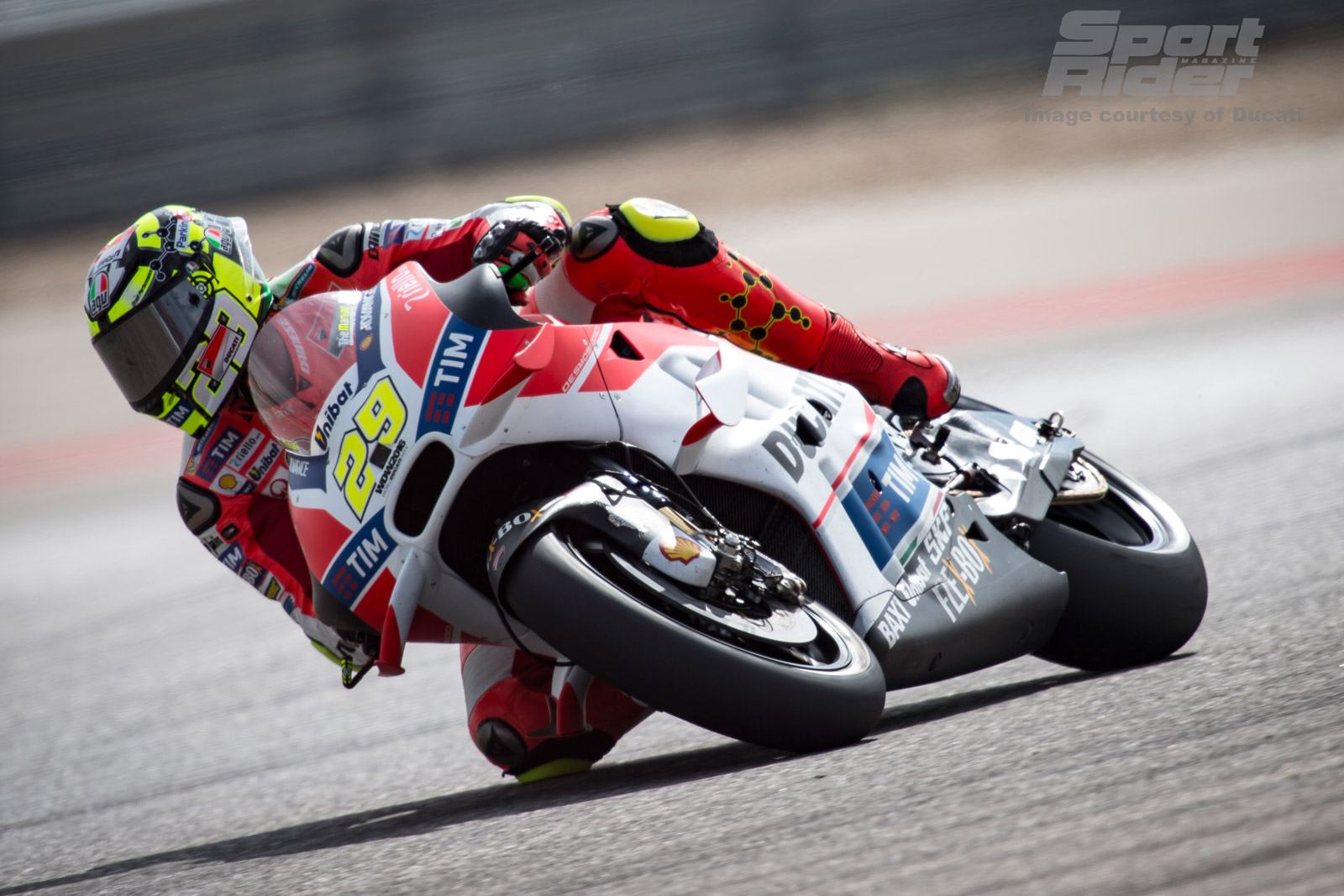 F1 vs MotoGP: 11 Reasons why MotoGP is Way Better - intentsGP